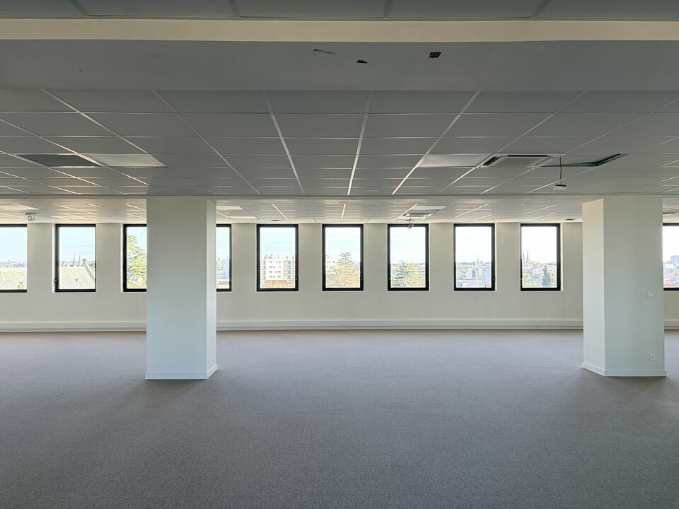 353 Boulevard Du Président Wilson, Bordeaux à louer Photo intérieure– Image 1 sur 15
