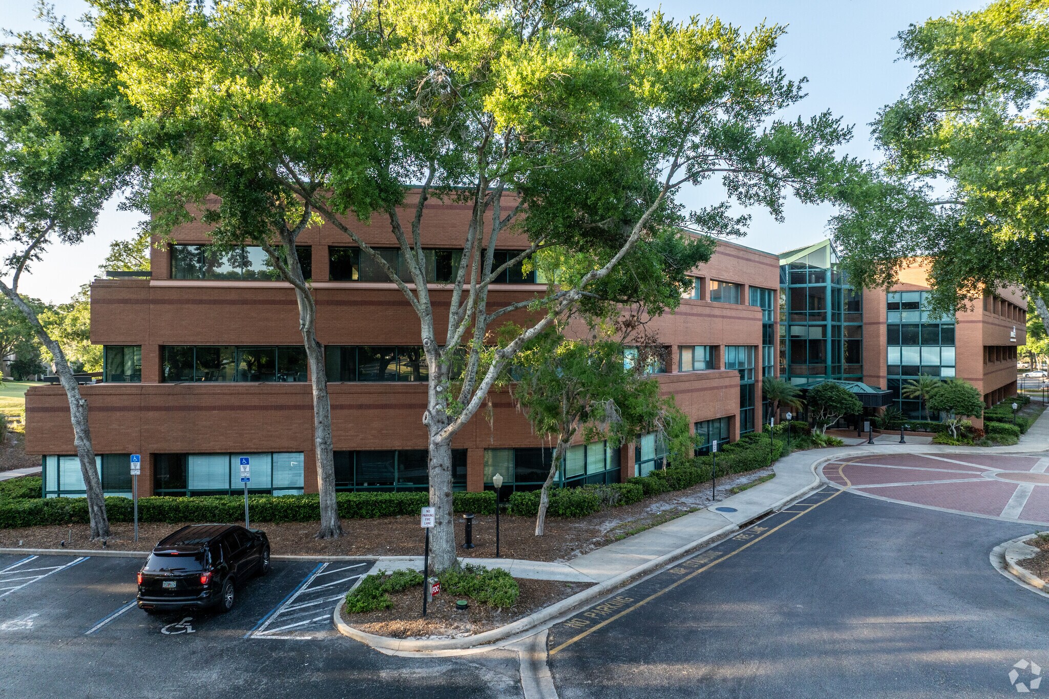 250 International Pky, Lake Mary, FL à louer Photo principale– Image 1 sur 66