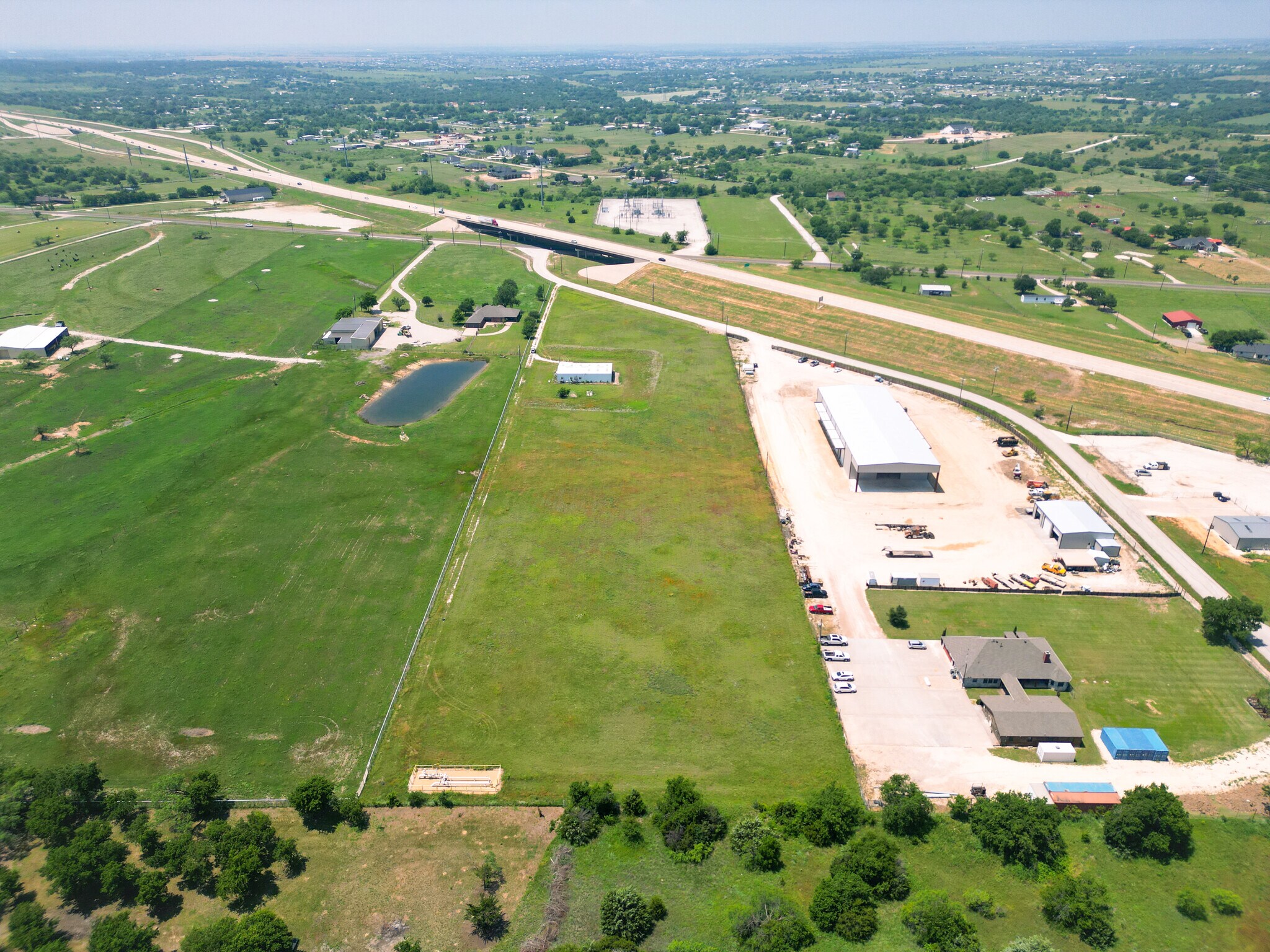 8100 County Road 1016Z, Joshua, TX à vendre Photo de l’immeuble– Image 1 sur 6