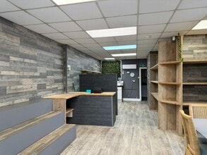 9-9A St Peters Rd, Reading à louer Photo intérieure– Image 1 sur 1