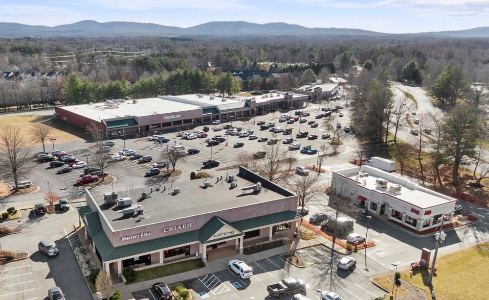 1740-1764 Timberwood Blvd, Charlottesville, VA à louer - Aérien – Image 2 sur 10