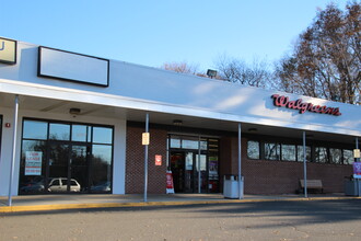 1697-1699 Whitney Ave, Hamden, CT à louer Photo intérieure– Image 2 sur 2