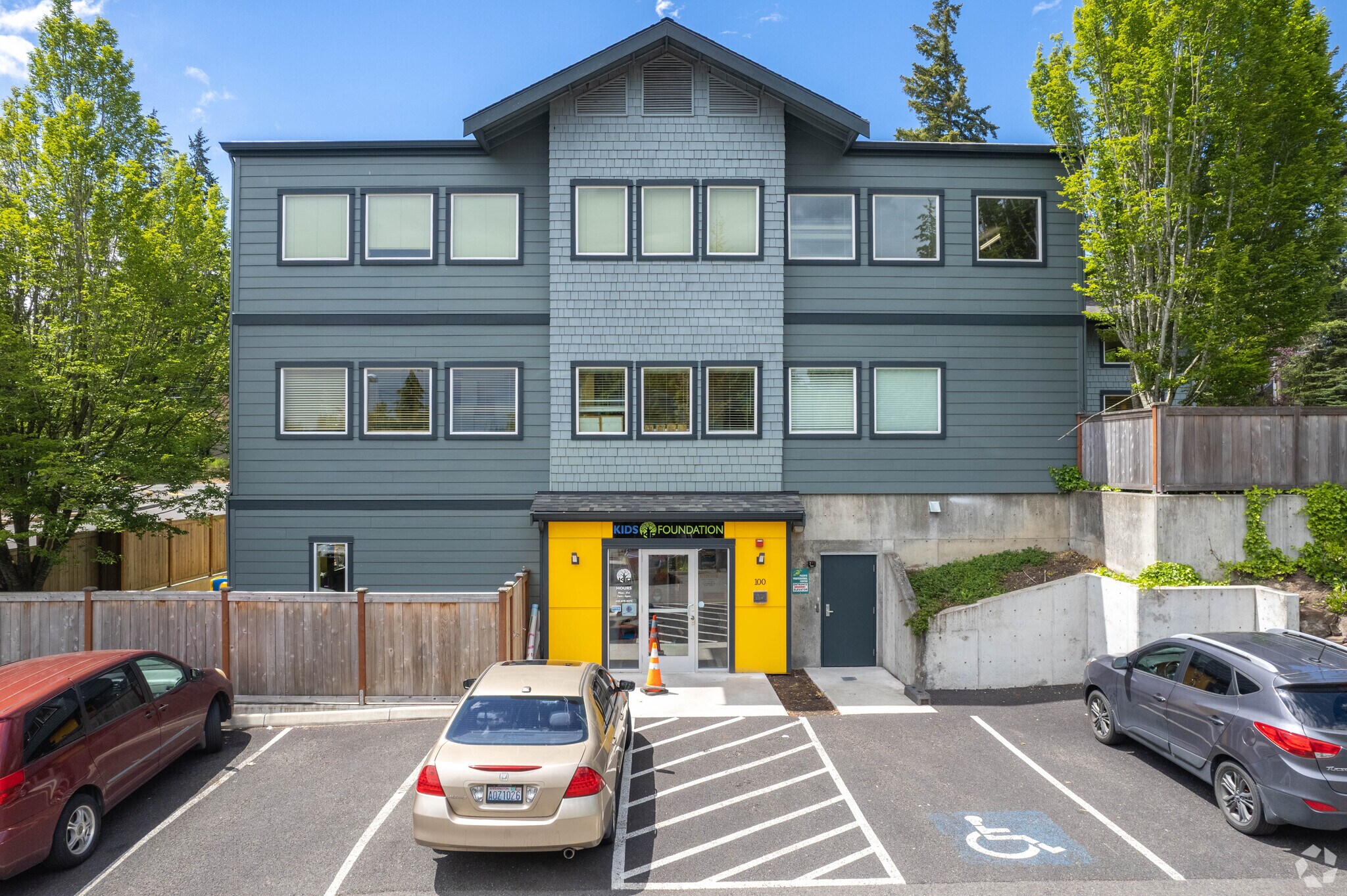 21827 76th Ave W, Edmonds, WA à vendre Photo principale– Image 1 sur 11