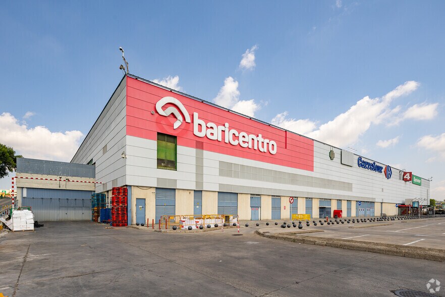 Local commercial dans Barberà del Vallès, Barcelona à louer - Photo de l’immeuble – Image 2 sur 7