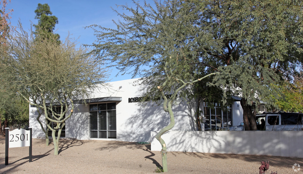 2501 N Hayden Rd, Scottsdale, AZ à louer - Photo principale – Image 1 sur 8