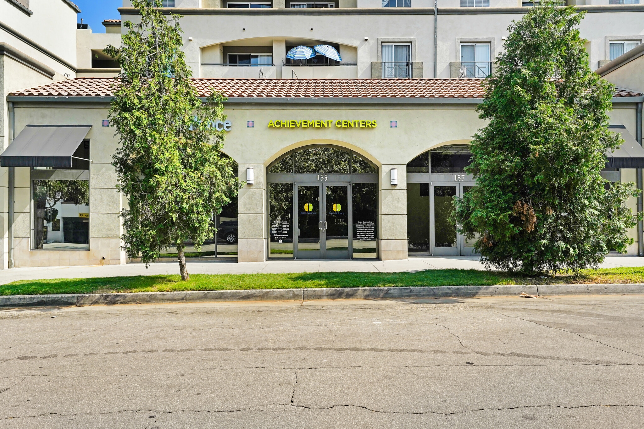 151 E Holly St, Pasadena, CA à louer Photo intérieure– Image 1 sur 19
