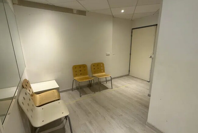 Plus de détails pour Bureau à vendre