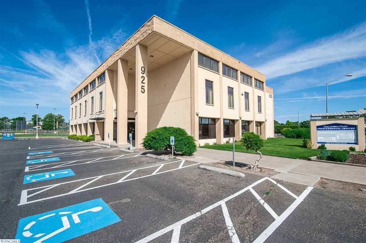 925 Stevens Dr, Richland, WA à louer Photo principale– Image 1 sur 10