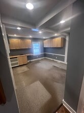 435 E Statesville Ave, Mooresville, NC à louer Photo intérieure– Image 1 sur 6