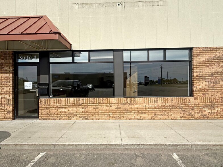 1008 NW Paul Bunyan Dr NW, Bemidji, MN à louer - Photo de l’immeuble – Image 2 sur 15