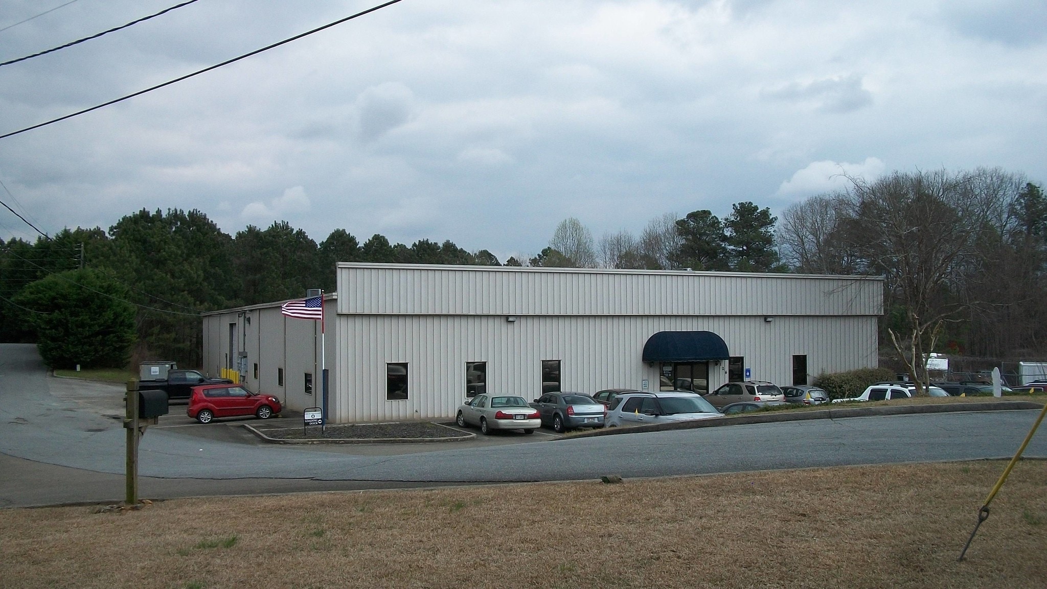126 P Rickman Industrial Dr, Canton, GA à louer Photo principale– Image 1 sur 10