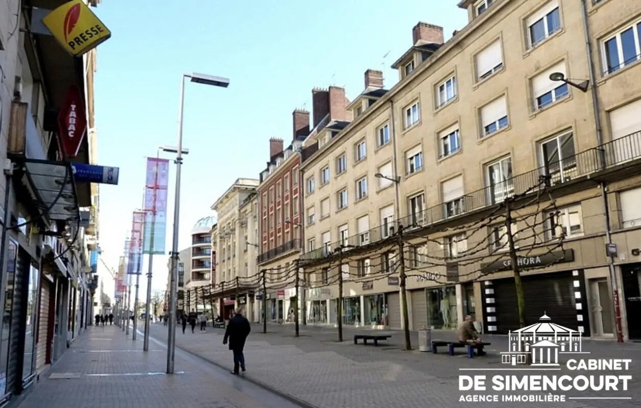 Local commercial dans Amiens à louer Photo de l’immeuble– Image 1 sur 2