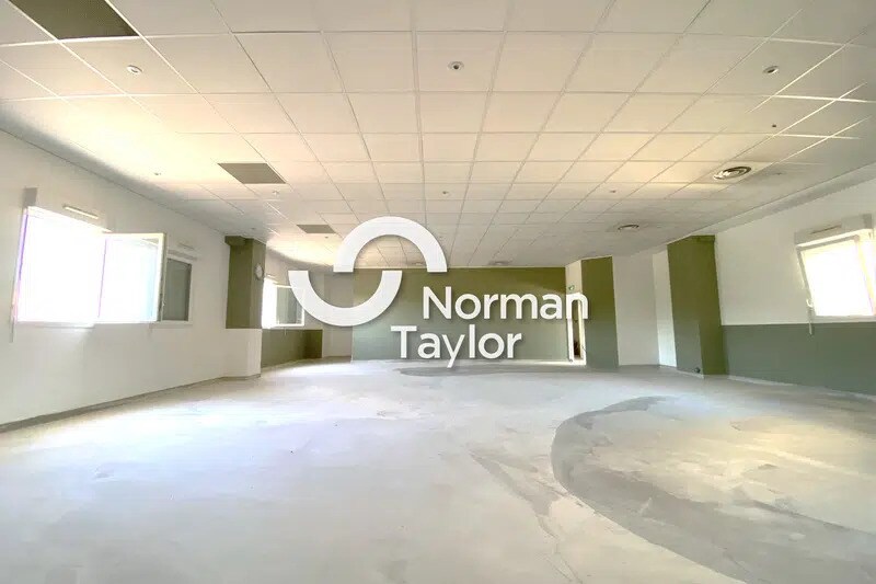 Bureau dans Montpellier à louer - Photo de l’immeuble – Image 1 sur 7