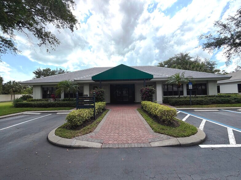 3541 Bonita Bay Blvd, Bonita Springs, FL à louer - Photo de l’immeuble – Image 2 sur 14