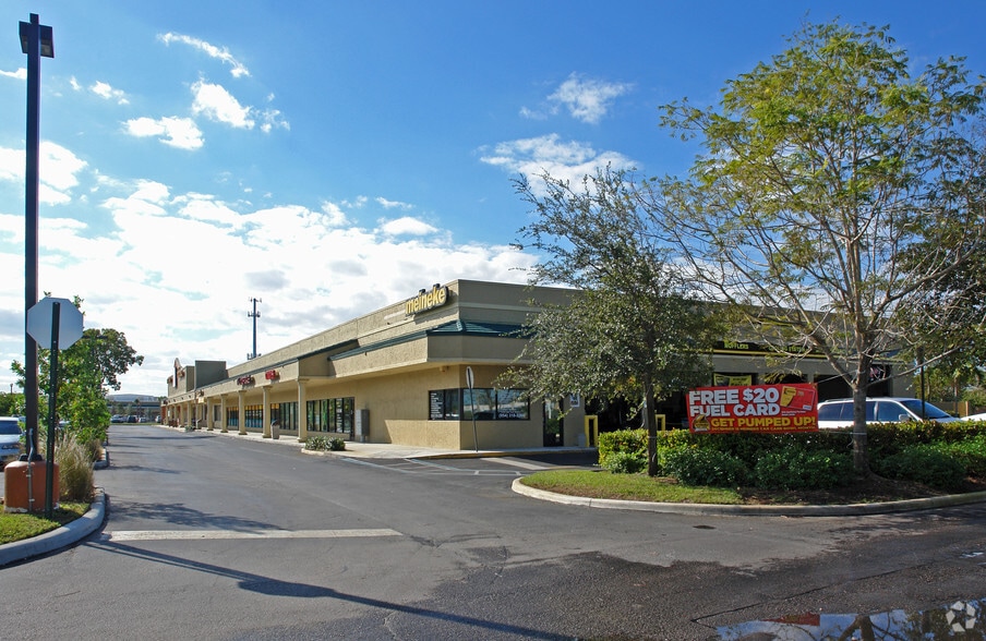 5503-5795 S University Dr, Davie, FL à louer - Photo de l’immeuble – Image 3 sur 5