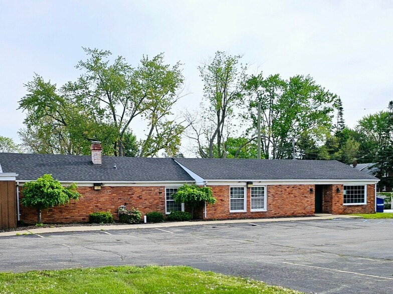6201 Chicago Rd, Warren, MI à louer - Photo principale – Image 1 sur 4