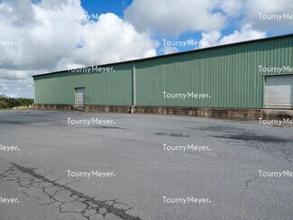 Plus de détails pour Local d'activités à louer