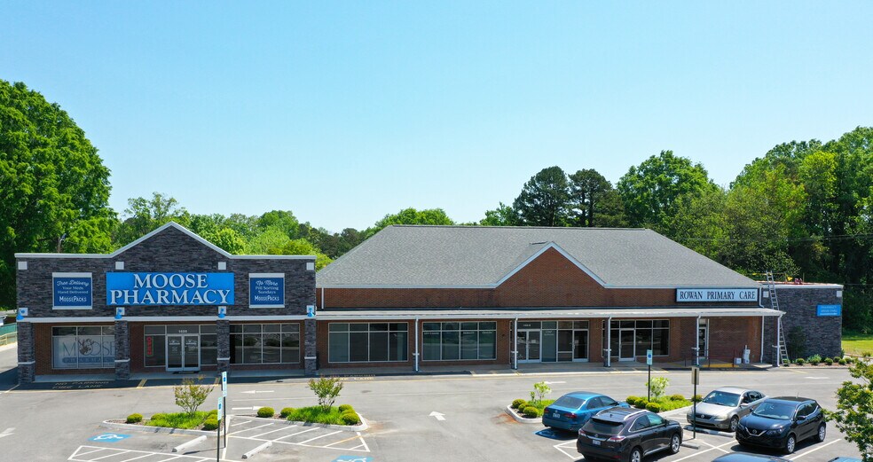 1406 W Innes St, Salisbury, NC à louer - Photo de l’immeuble – Image 2 sur 5