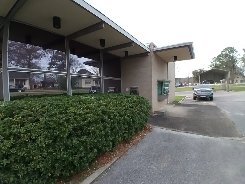 407 Erwin Rd, Stonewall, MS à vendre - Photo de l’immeuble – Image 3 sur 13