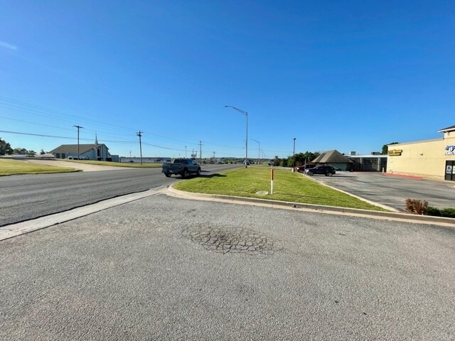 3040 S Muskogee Ave, Tahlequah, OK à louer - Photo de l’immeuble – Image 3 sur 34