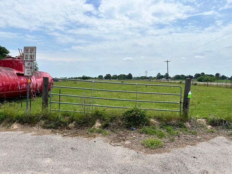 38865 Menke rd, Hempstead, TX à vendre - Photo de l’immeuble – Image 3 sur 6