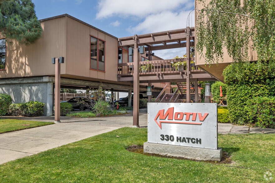 330 Hatch Dr, Foster City, CA à louer - Photo principale – Image 1 sur 4