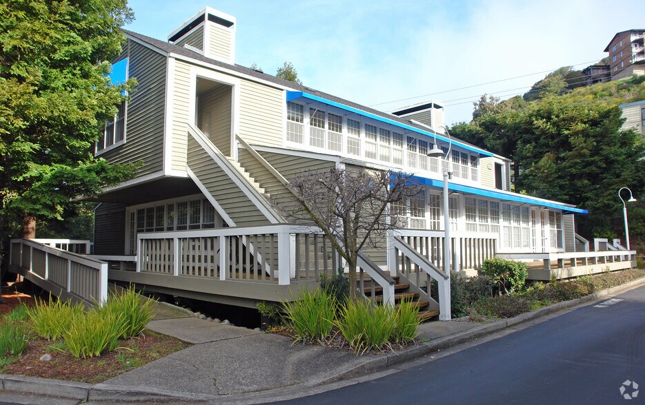 1120 Mar West St, Tiburon, CA à louer - Photo de l’immeuble – Image 3 sur 3