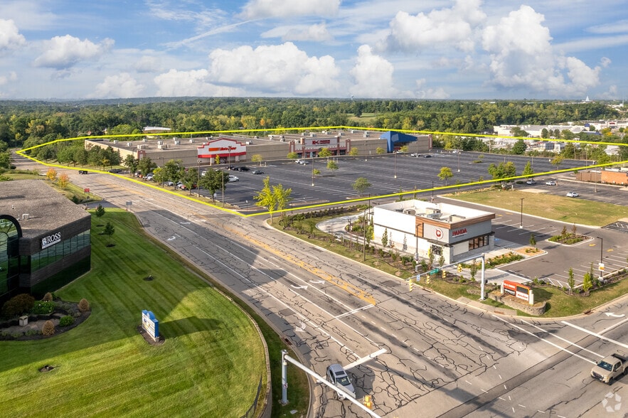 865-975 E Kemper Rd, Cincinnati, OH à louer - Photo principale – Image 1 sur 8