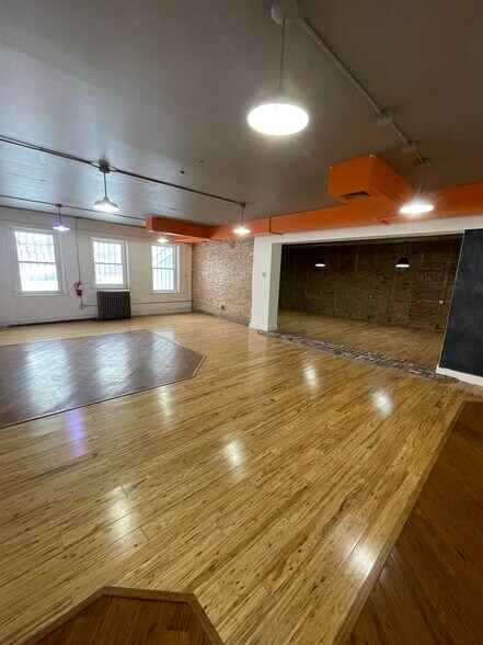 120 E State St, Ithaca, NY à vendre - Photo intérieure – Image 2 sur 14