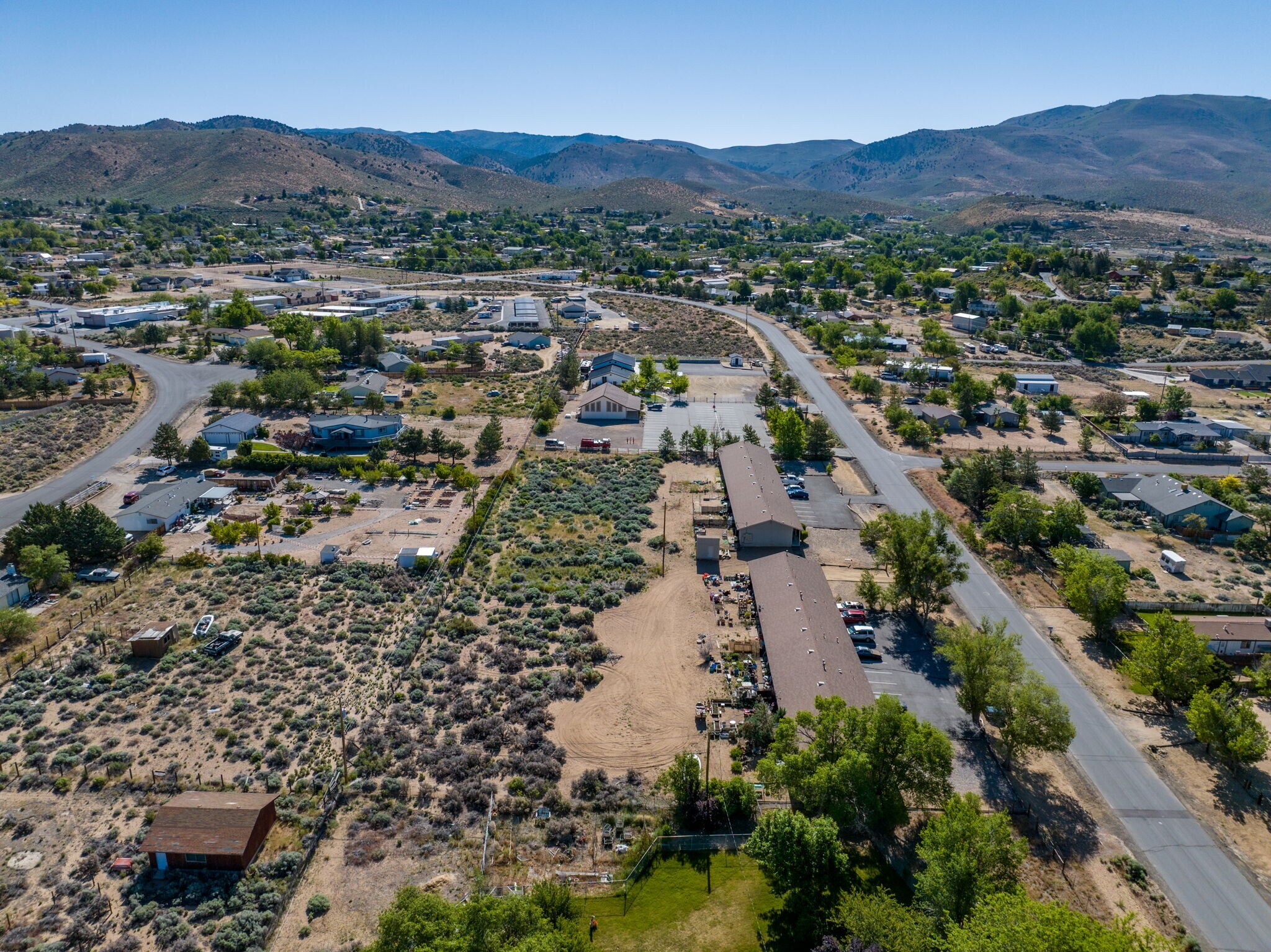 155-165 Esmeralda Dr, Carson City, NV à vendre Photo de l’immeuble– Image 1 sur 17