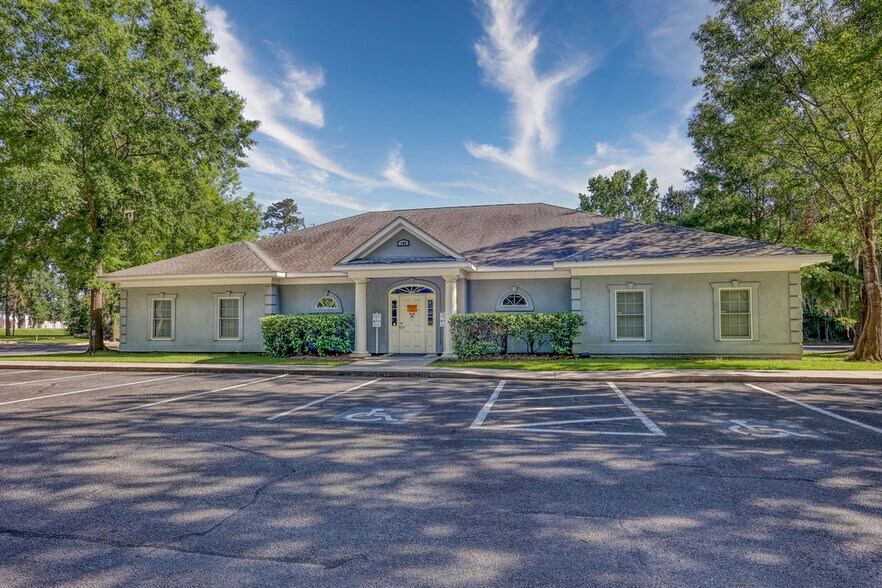 1481 Dean Forest Rd, Savannah, GA à louer - Photo de l’immeuble – Image 2 sur 35
