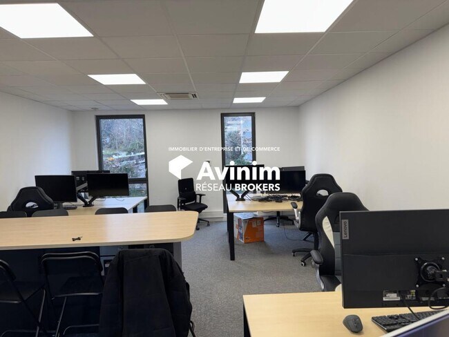 Plus de détails pour Bureau à louer