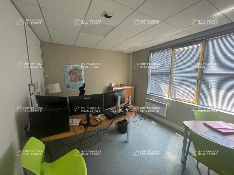 Bureau dans Olivet à louer - Photo de l’immeuble – Image 2 sur 9