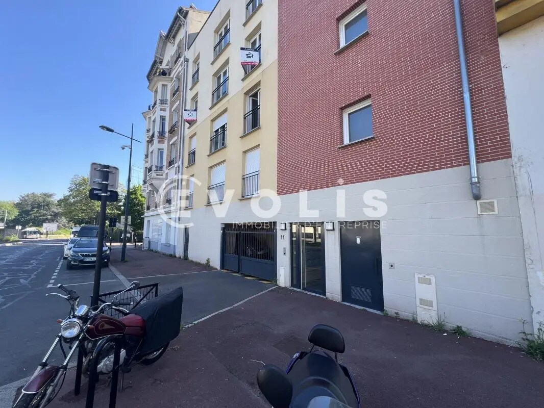 Bureau dans Joinville-le-Pont à louer Photo de l’immeuble– Image 1 sur 12