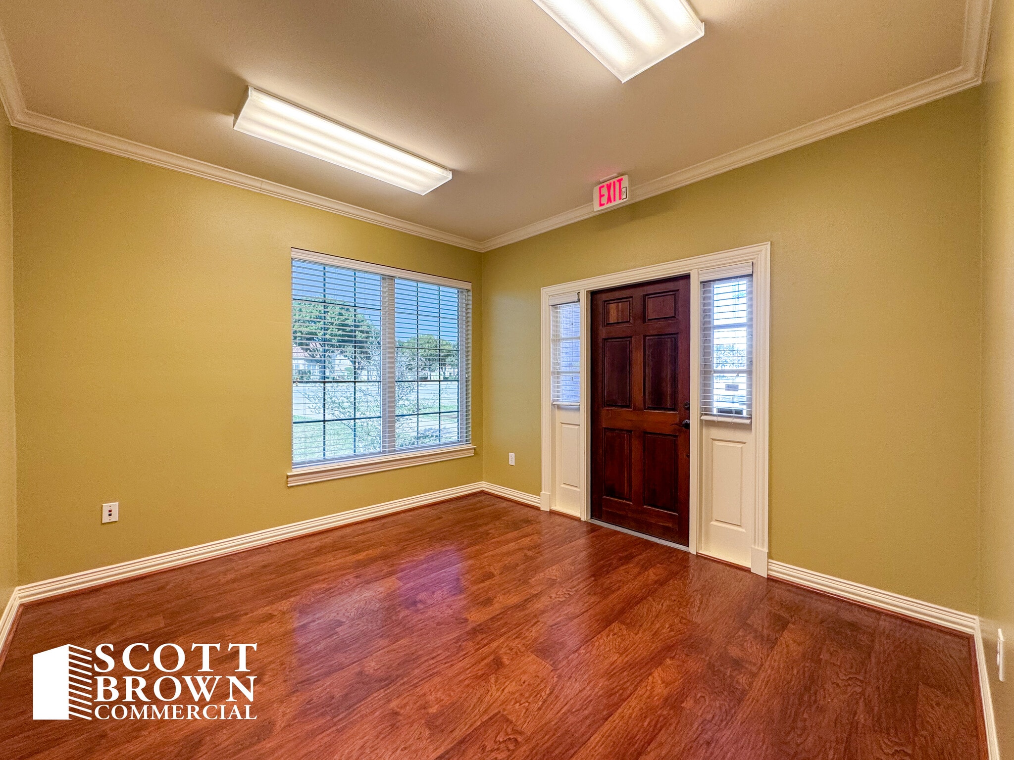 860 Hebron Pky, Lewisville, TX à louer Photo de l’immeuble– Image 1 sur 5