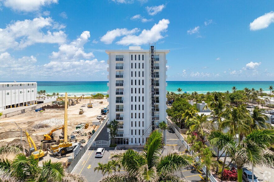 5313 Collins Ave, Miami Beach, FL à vendre - Photo de l’immeuble – Image 3 sur 8