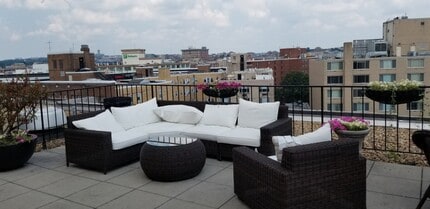 1440 N St NW, Washington, DC à louer Photo de l’immeuble– Image 1 sur 5