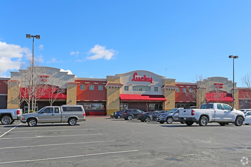 32300 Dyer St, Union City, CA à vendre - Photo de l’immeuble – Image 3 sur 13