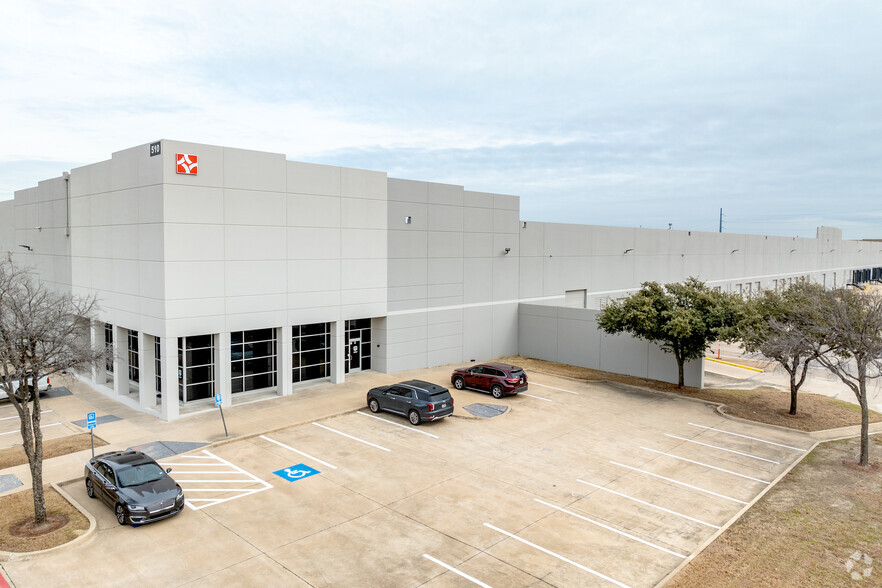 510 N Peachtree Rd, Mesquite, TX à louer - Photo de l’immeuble – Image 2 sur 8