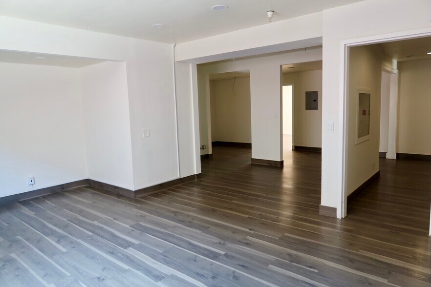5862 Avalon Blvd, Los Angeles, CA à louer - Photo de l’immeuble – Image 3 sur 17