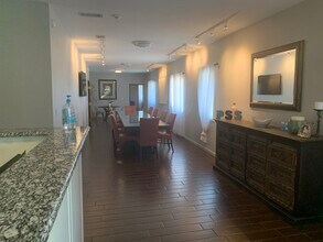 1309 Washington Ave, Fort Worth, TX à louer Photo intérieure– Image 2 sur 4