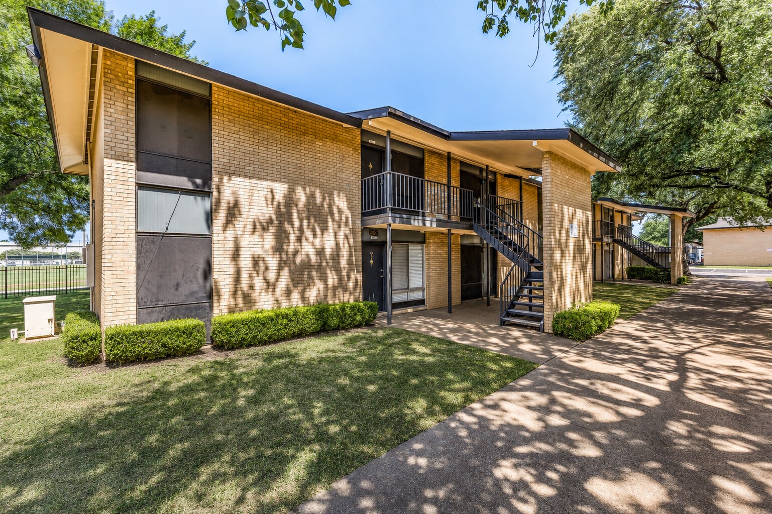 531 S Belt Line Rd, Grand Prairie, TX à vendre Photo de l’immeuble– Image 1 sur 12