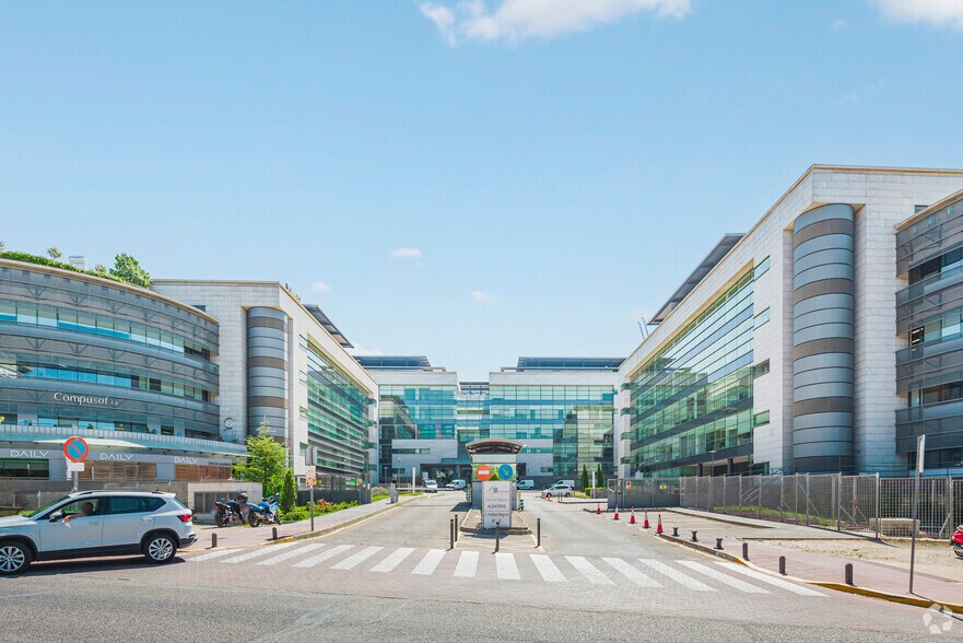 Calle De Anabel Segura, 11 C, Alcobendas, Madrid à louer - Photo de l’immeuble – Image 3 sur 4