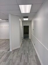 2720 E Oakland Park Blvd, Fort Lauderdale, FL à louer Photo de l’immeuble– Image 2 sur 7