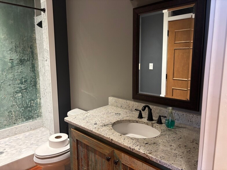 14B E Candler st, Winder, GA à louer - Photo principale – Image 1 sur 4