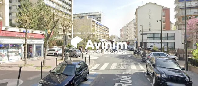 Plus de détails pour Local commercial à louer