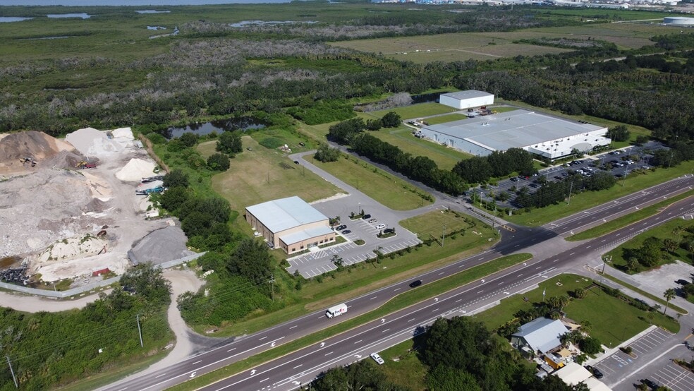 10905 US Highway 41 N, Palmetto, FL à louer - Photo de l’immeuble – Image 2 sur 4
