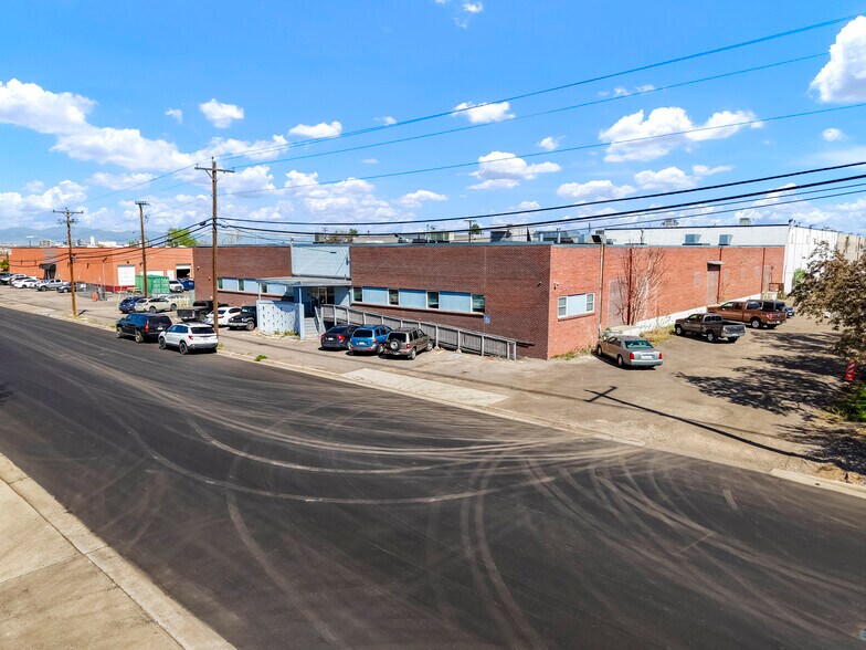 5775 E 39th Ave, Denver, CO à vendre - Photo de l’immeuble – Image 3 sur 8
