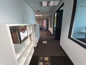 5500 N Service Rd, Burlington, ON à louer Photo intérieure– Image 2 sur 10