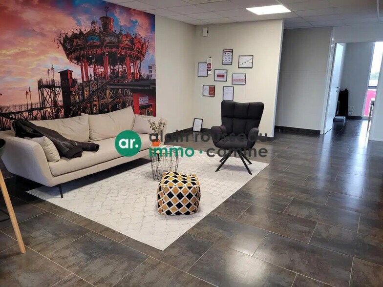 Bureau dans ORVAULT à vendre - Photo de l’immeuble – Image 2 sur 7